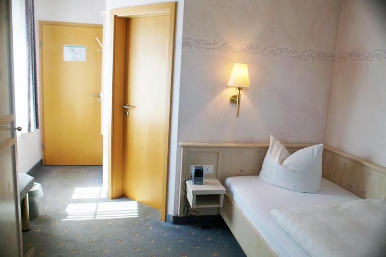 Hotel Landgasthof Hofmeier Hetzenhausen ภายนอก รูปภาพ