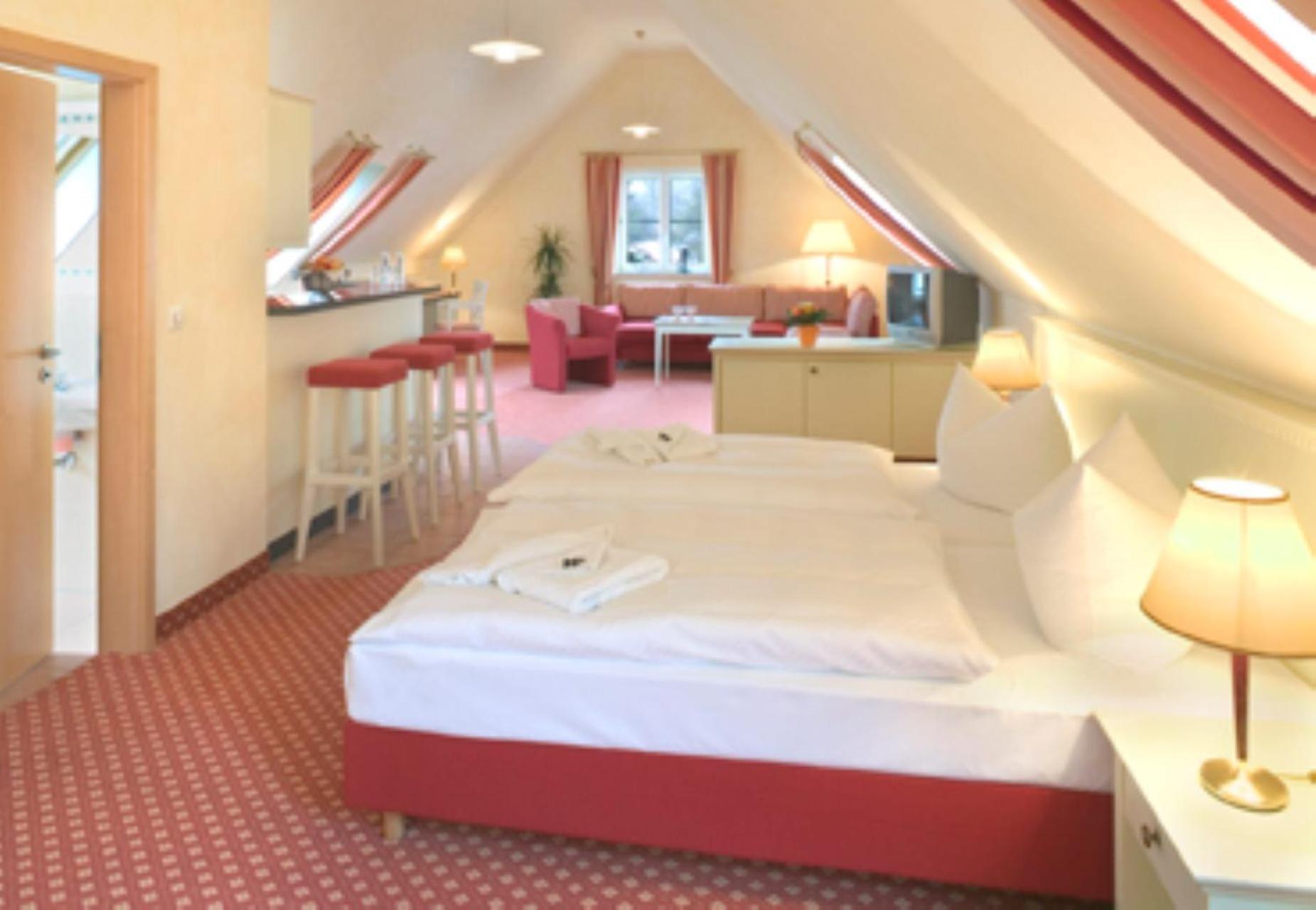 Hotel Landgasthof Hofmeier Hetzenhausen ภายนอก รูปภาพ